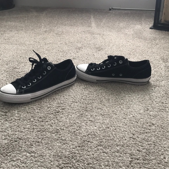 Converse All Star tennis shoes - Picture 2 of 6